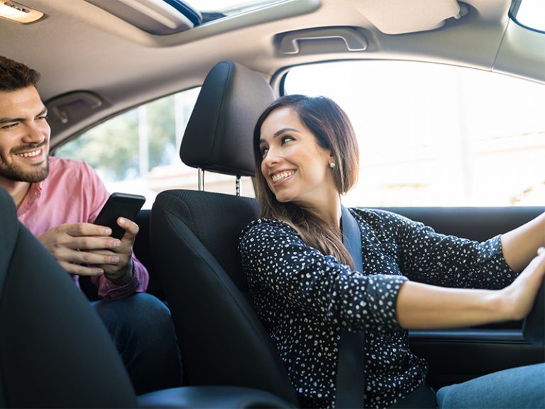 Chauffeur taxi Libourne professionnel pour trajet Saint-Émilion aéroport Mérignac